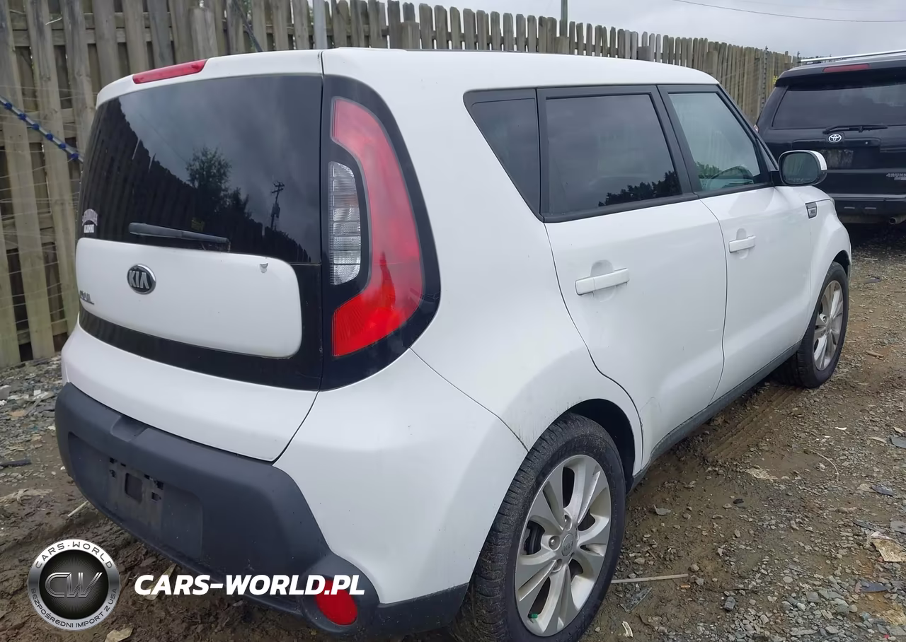 2015 Kia Soul + VIN:KNDJP3A57F7152191 - 4