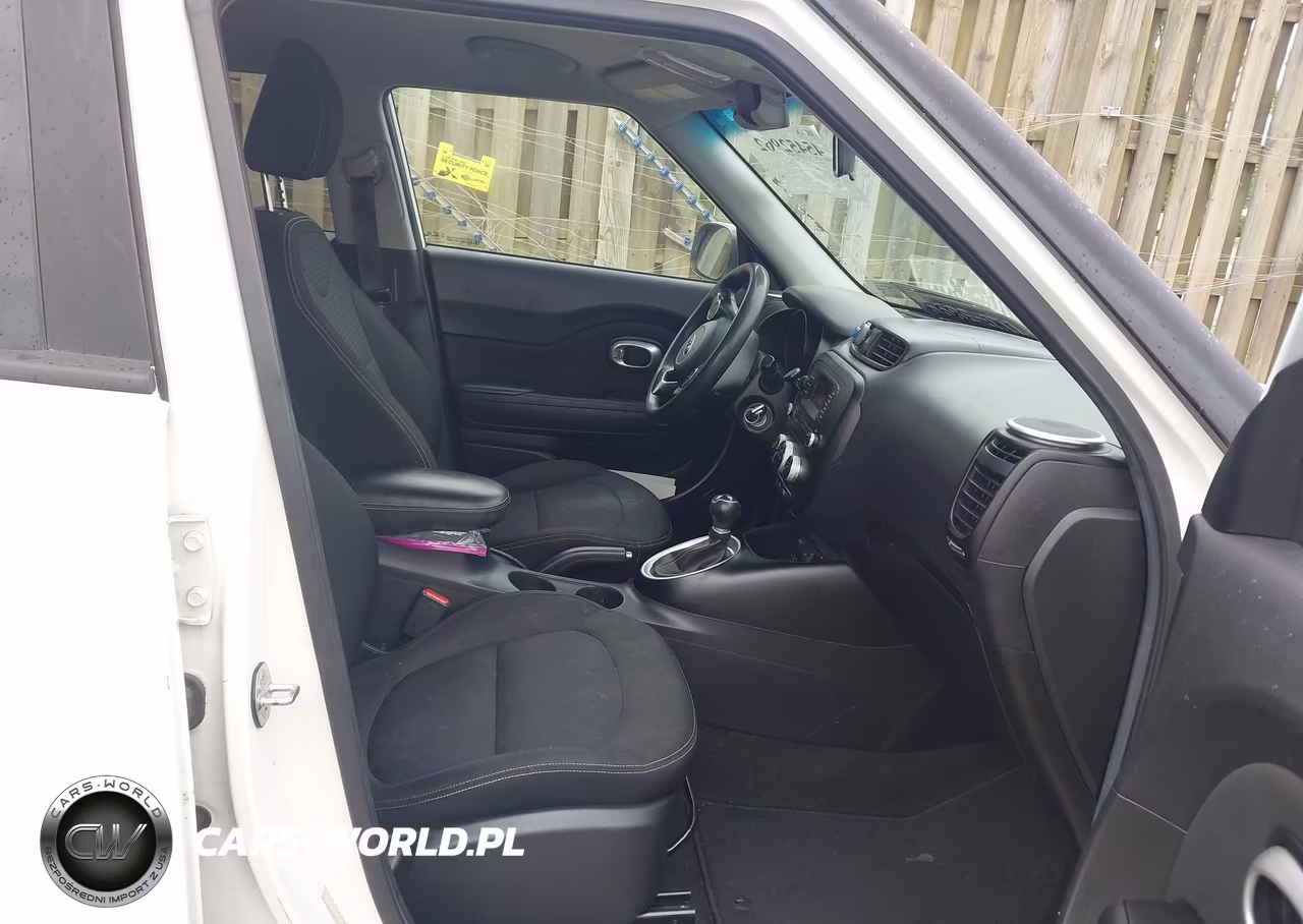 2015 Kia Soul + VIN:KNDJP3A57F7152191 - 5