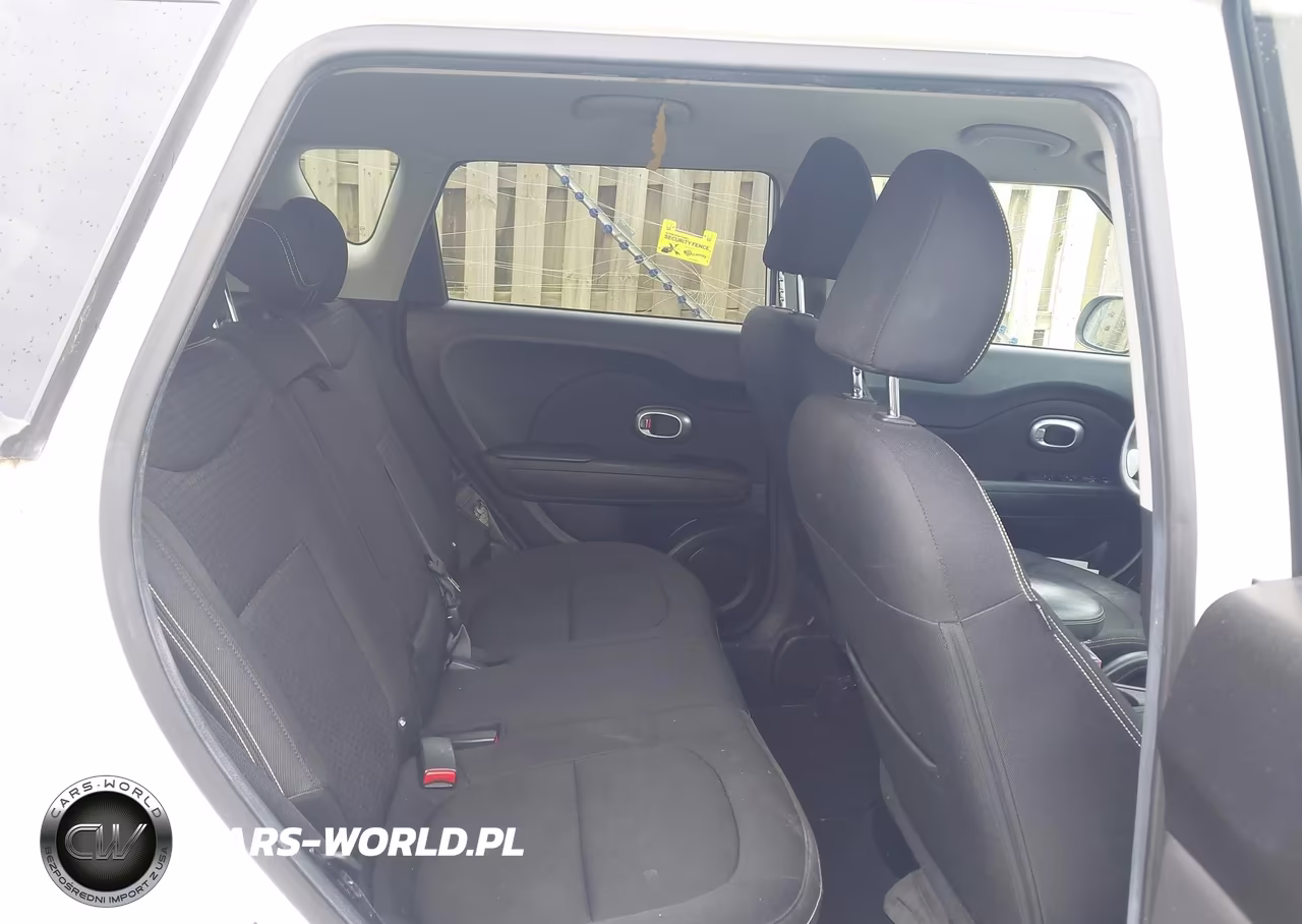 2015 Kia Soul + VIN:KNDJP3A57F7152191 - 8