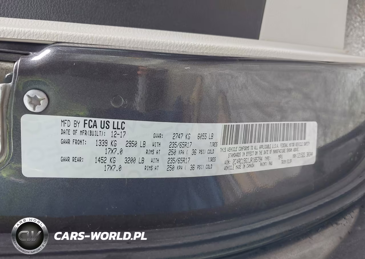 2018 Chrysler Pacifica Touring L VIN:2C4RC1BG1JR185794 - 9