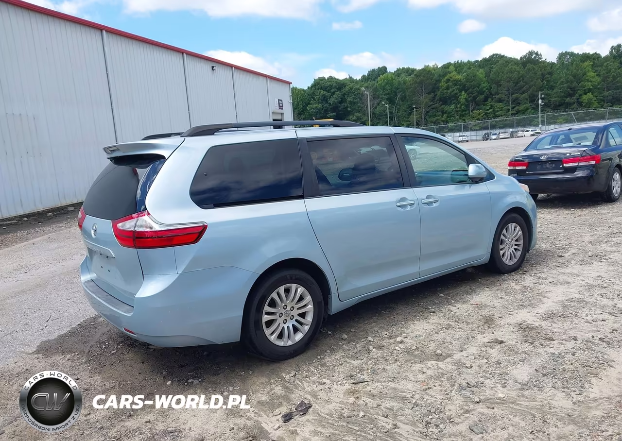 2015 Toyota Sienna Xle 8 Passenger VIN:5TDYK3DCXFS663746 - 4