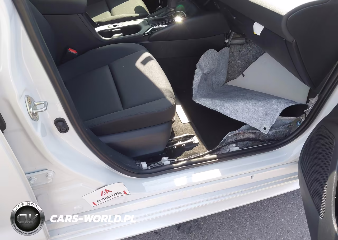 2025 Toyota Corolla Hybrid Le VIN:JTDBCMFEXSJ045616 - 13
