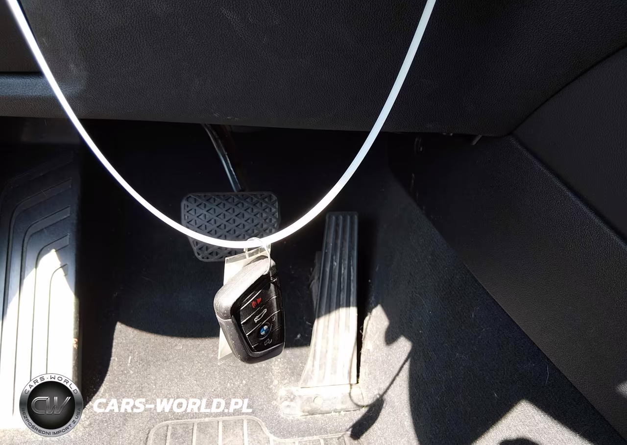 2020 BMW X3 xDrive30I VIN:5UXTY5C09LLT38495 - 11