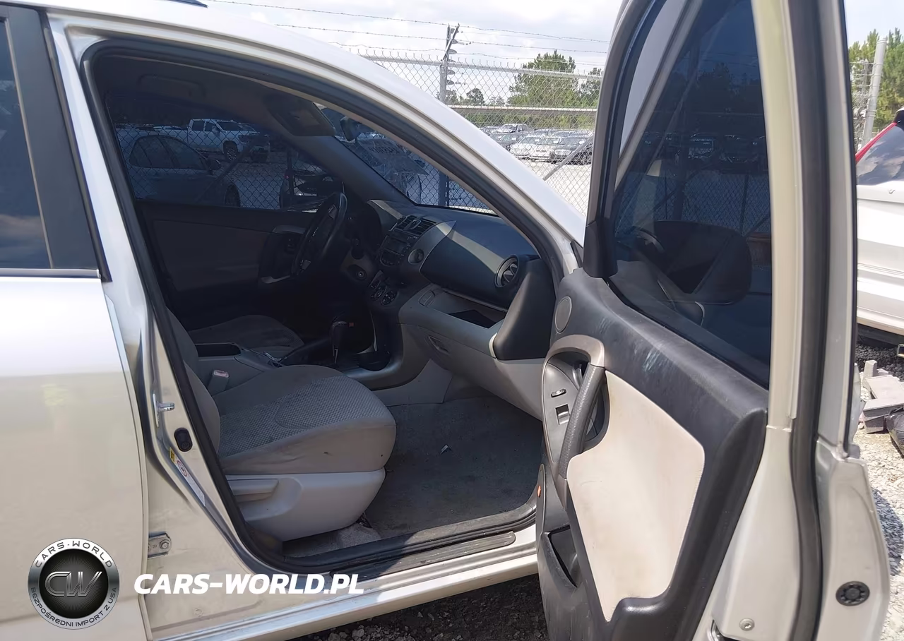 2007 Toyota Rav4 Limited VIN:JTMBK31V275025820 - 5