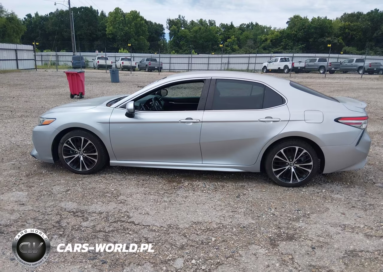 2018 Toyota Camry Se VIN:4T1B11HK9JU003146 - 14