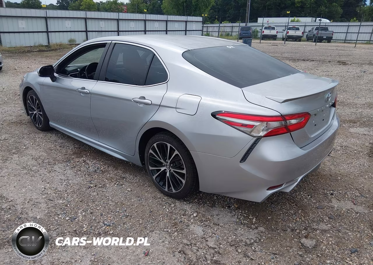 2018 Toyota Camry Se VIN:4T1B11HK9JU003146 - 3