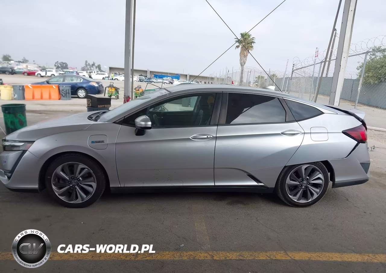 2018 Honda Clarity Plug-In Hybrid VIN:JHMZC5F18JC020006 - 14
