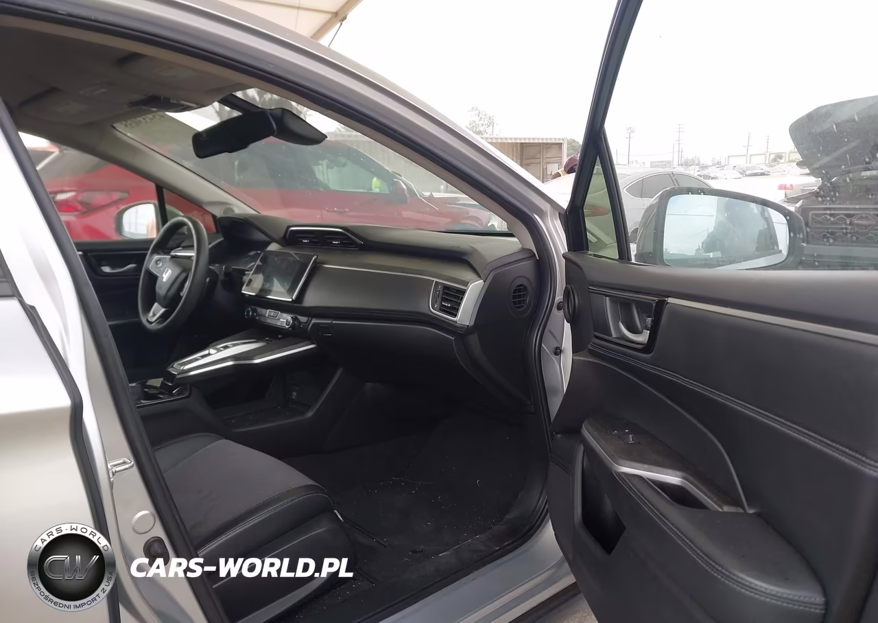 2018 Honda Clarity Plug-In Hybrid VIN:JHMZC5F18JC020006 - 5