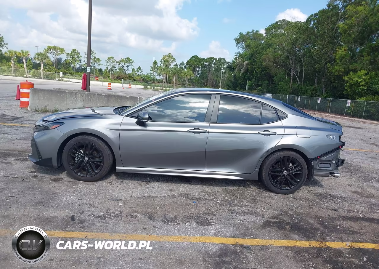2025 Toyota Camry Se VIN:4T1DAACK3SU635402 - 14