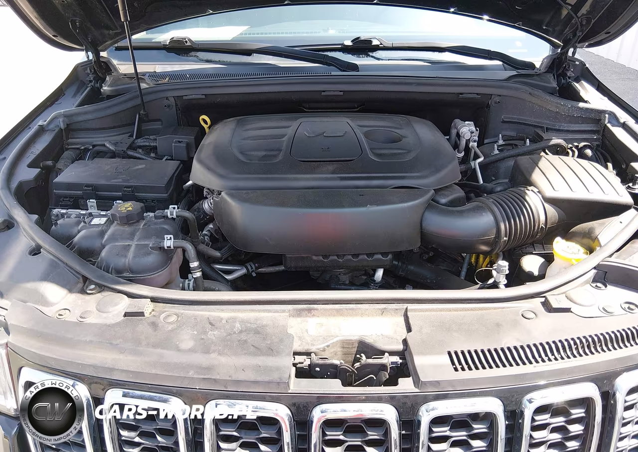 2019 Jeep Grand Cherokee Laredo E 4X4 VIN:1C4RJFAG8KC836918 - 10