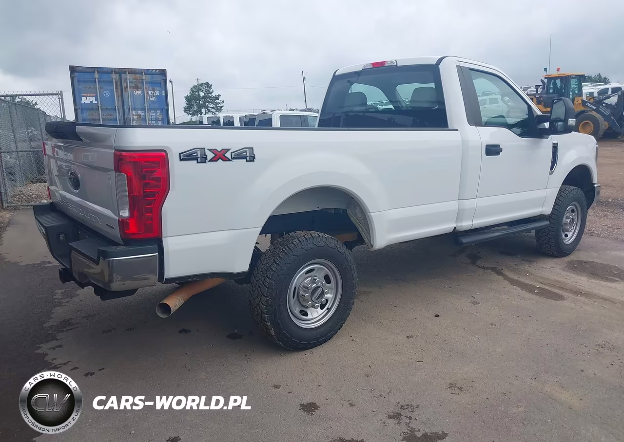 2018 Ford F-250 Xl-Xlt VIN:1FTBF2B64JEC69935 - 4