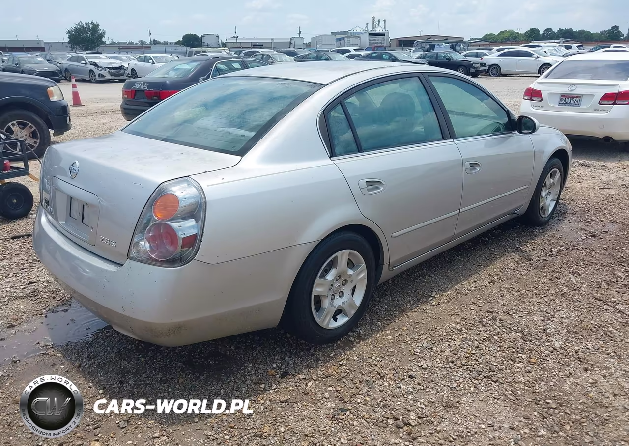 2003 Nissan Altima 2.5 S VIN:1N4AL11D63C232808 - 4