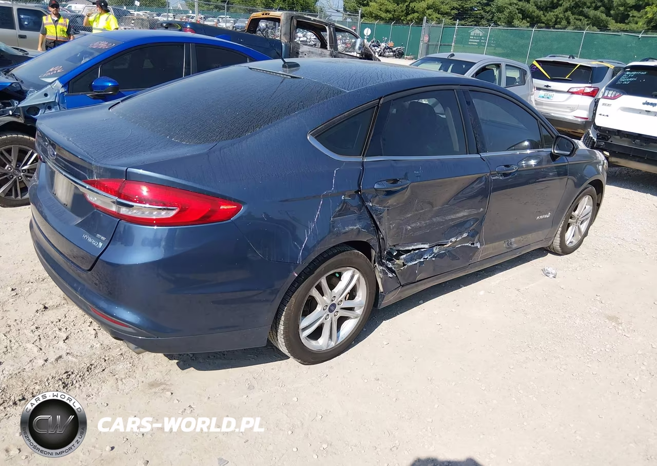 2018 Ford Fusion Hybrid Se VIN:3FA6P0LU6JR169578 - 4