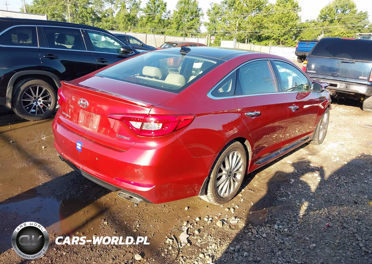 2015 Hyundai Sonata Limited VIN:5NPE34AF1FH252830 - 4