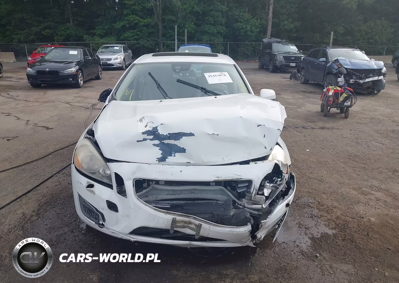 2012 Volvo S60 T5-T5 W-Moonroof VIN:YV1622FS5C2127435 - 12
