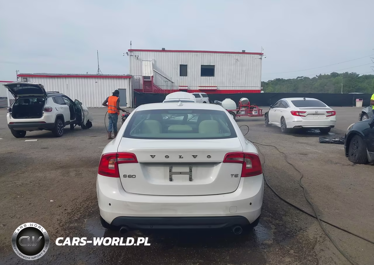 2012 Volvo S60 T5-T5 W-Moonroof VIN:YV1622FS5C2127435 - 16