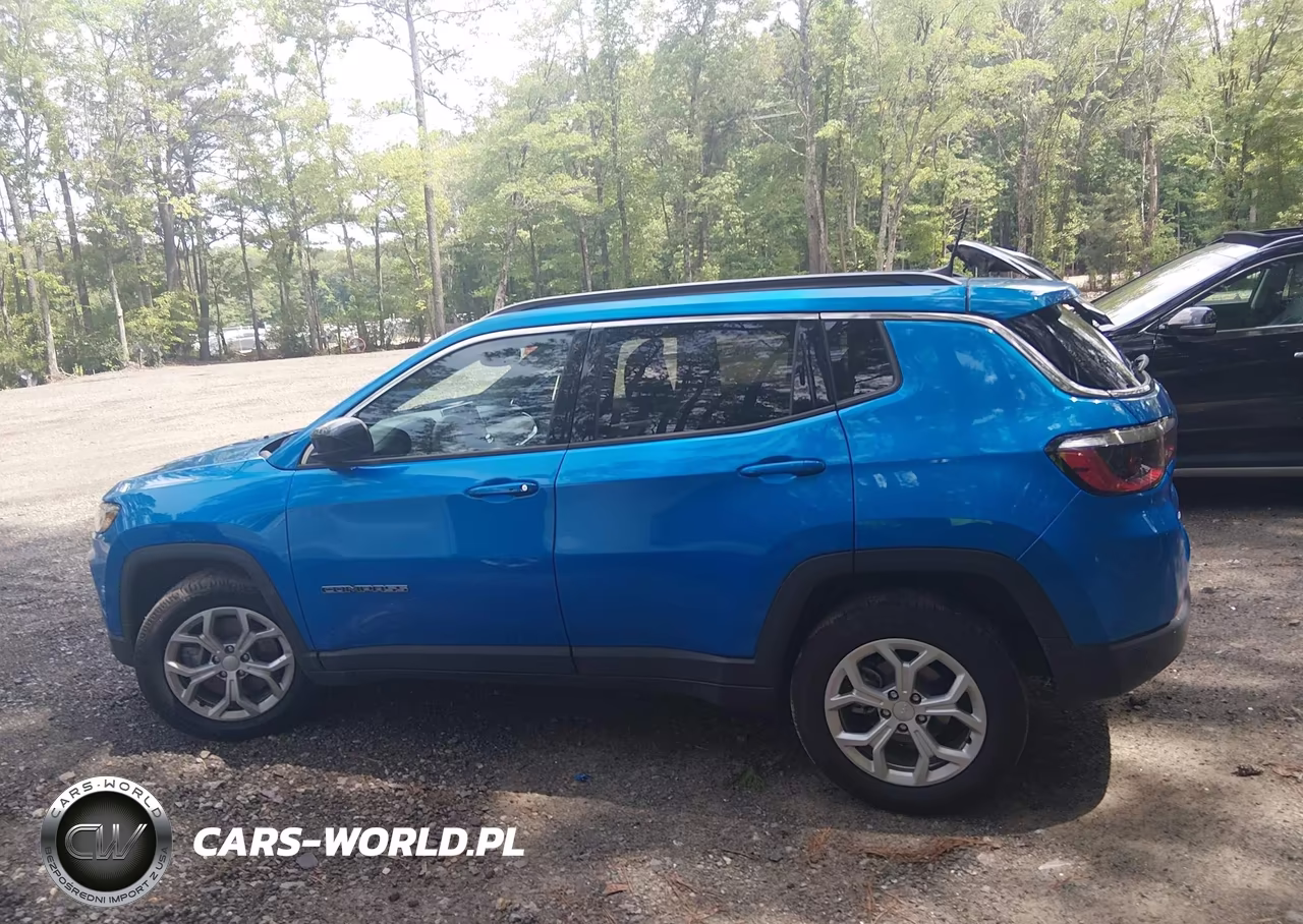2024 Jeep Compass Latitude 4X4 VIN:3C4NJDBN4RT110200 - 14