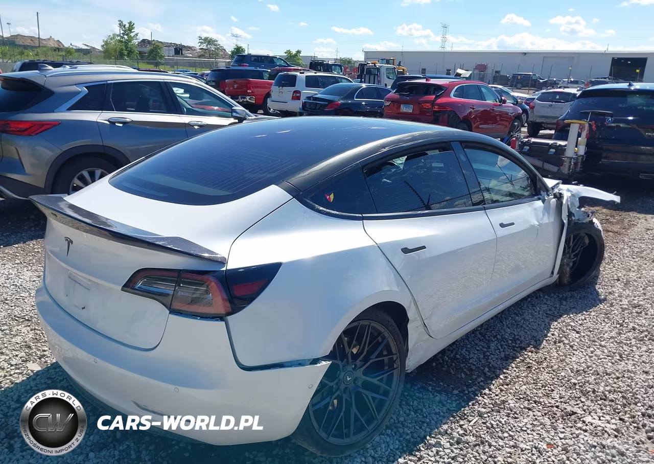2018 Tesla Model 3 Long Range-Performance VIN:5YJ3E1EB5JF073866 - 4