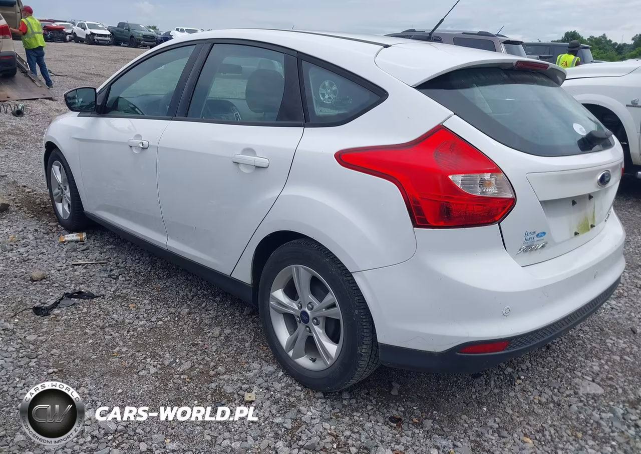 2014 Ford Focus Se VIN:1FADP3K22EL262661 - 3