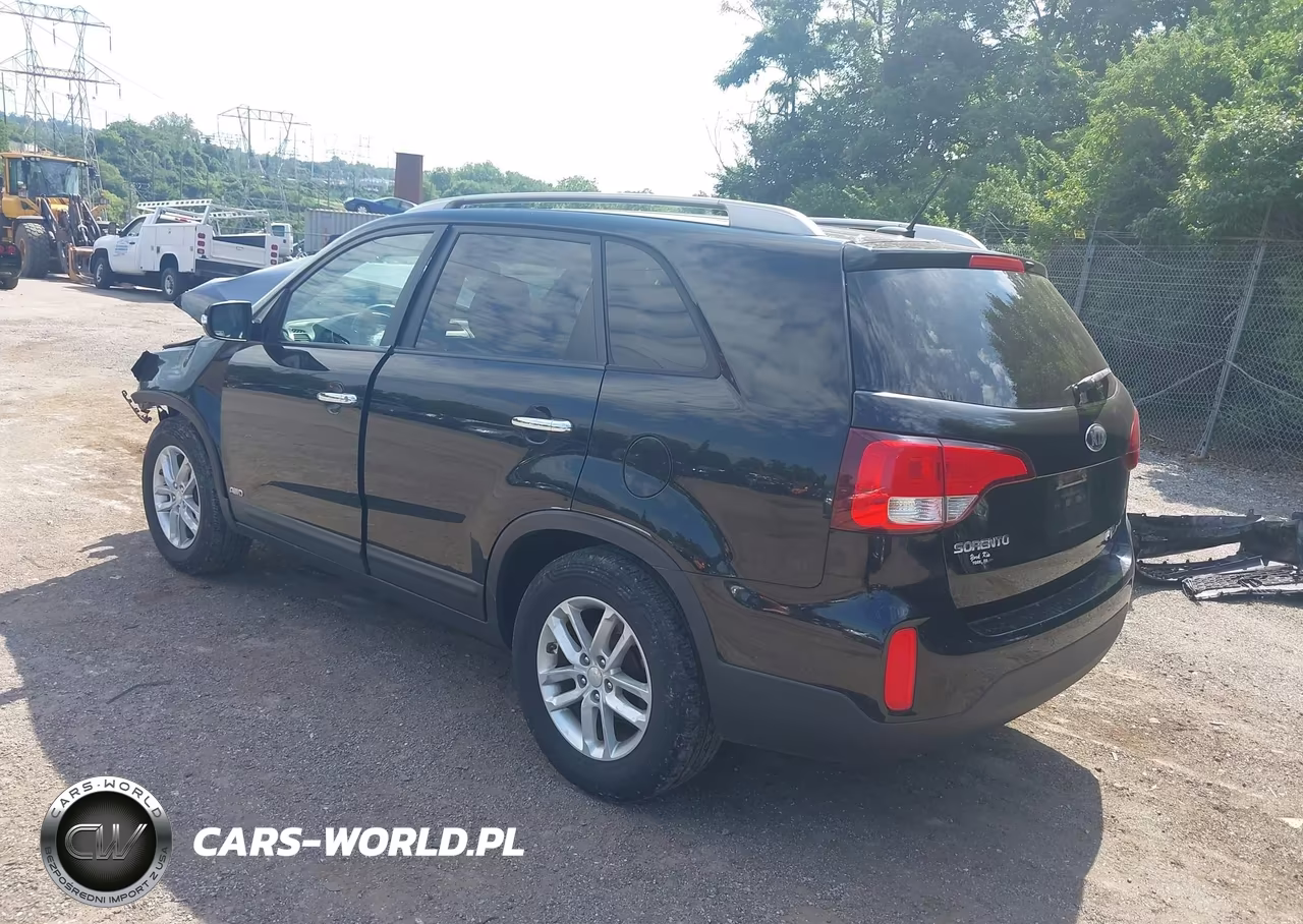 2014 Kia Sorento Lx VIN:5XYKTCA63EG450232 - 3