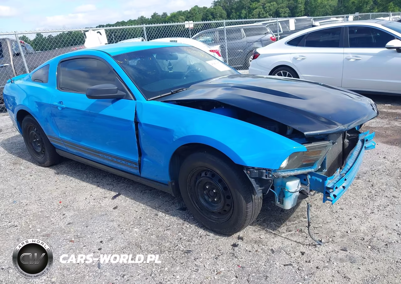 2012 Ford Mustang V6-V6 Premium