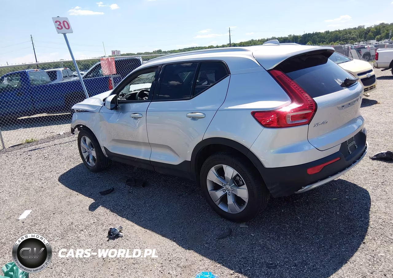 2019 Volvo Xc40 T5 Momentum VIN:YV4162UK4K2143323 - 3