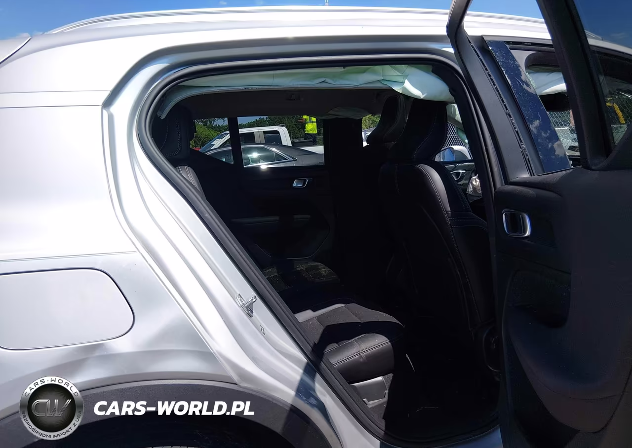 2019 Volvo Xc40 T5 Momentum VIN:YV4162UK4K2143323 - 8