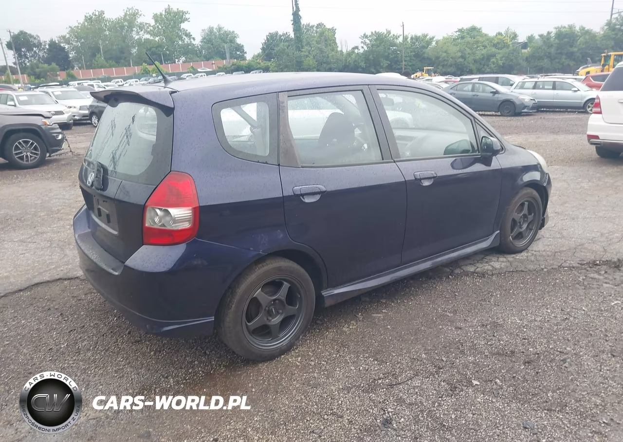 2008 Honda Fit Sport VIN:JHMGD37698S038405 - 4