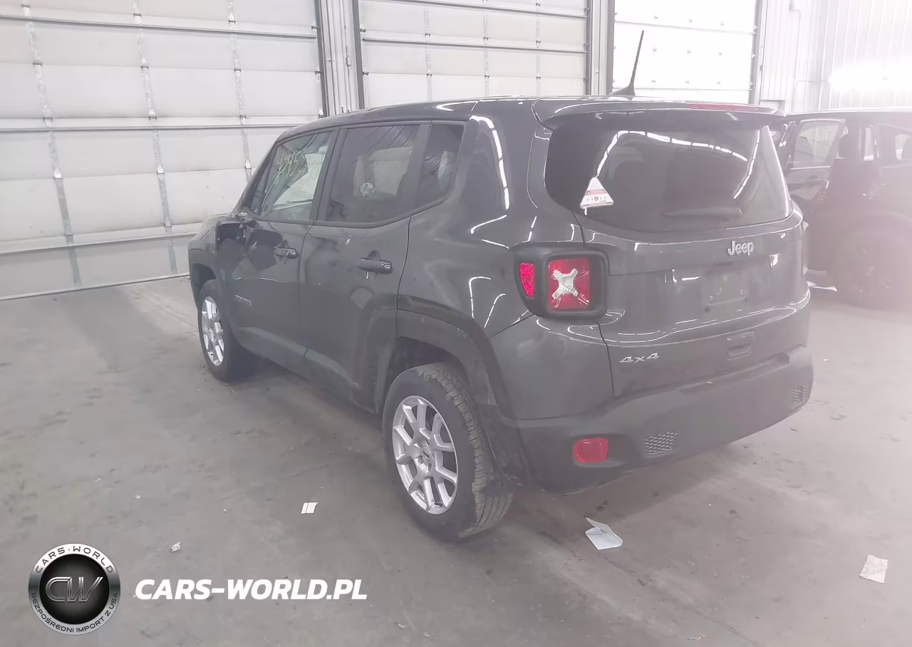 2023 Jeep Renegade Latitude 4X4 VIN:ZACNJDB14PPP30494 - 3