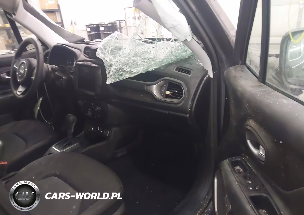 2023 Jeep Renegade Latitude 4X4 VIN:ZACNJDB14PPP30494 - 5
