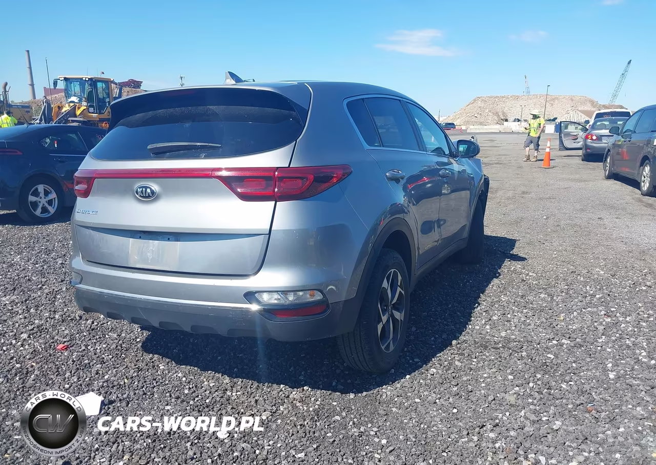 2020 Kia Sportage Lx VIN:KNDPMCAC0L7811273 - 4