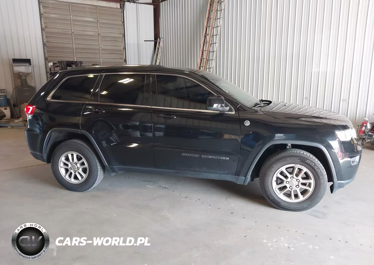 2019 Jeep Grand Cherokee Laredo E 4X4 VIN:1C4RJFAGXKC836936 - 13