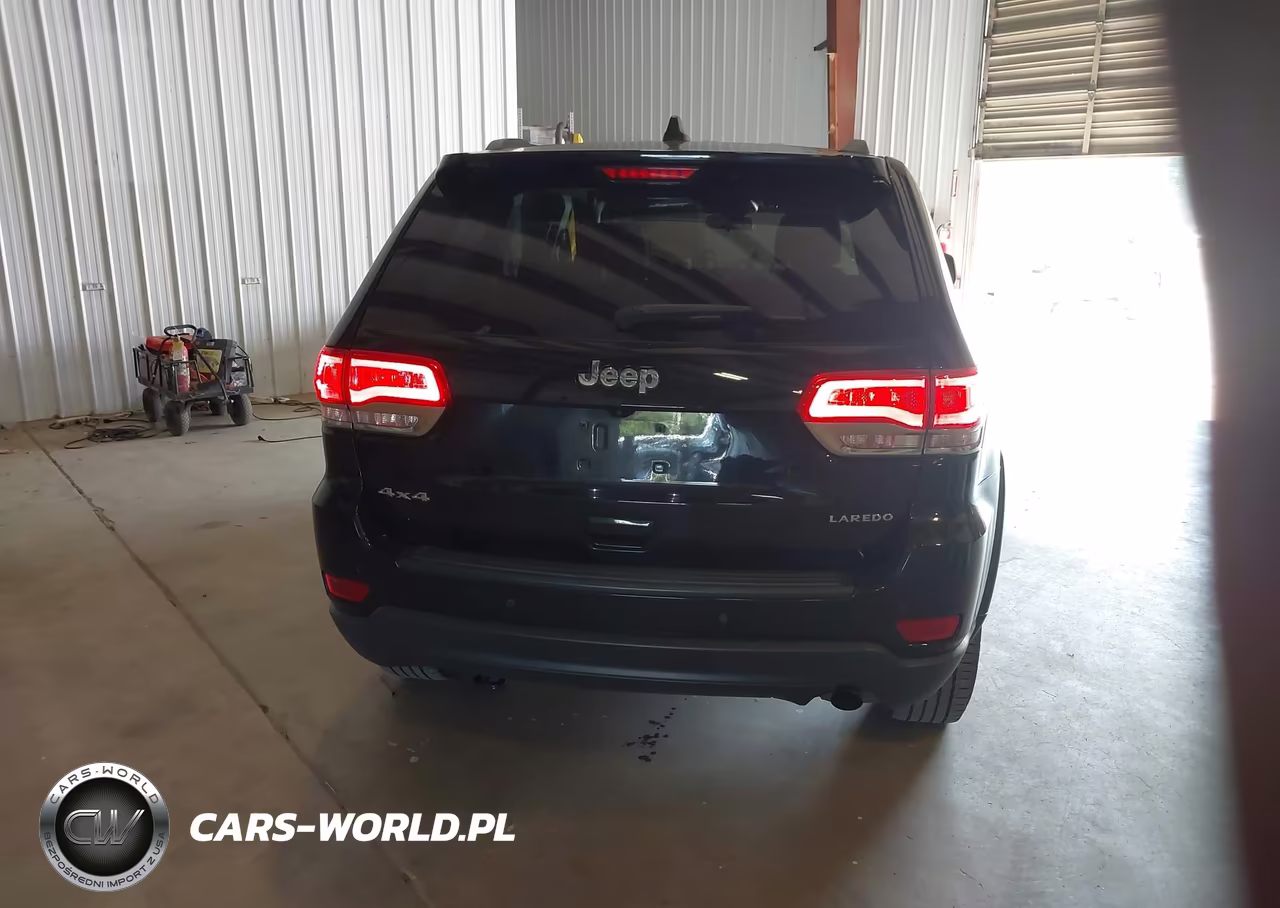 2019 Jeep Grand Cherokee Laredo E 4X4 VIN:1C4RJFAGXKC836936 - 16