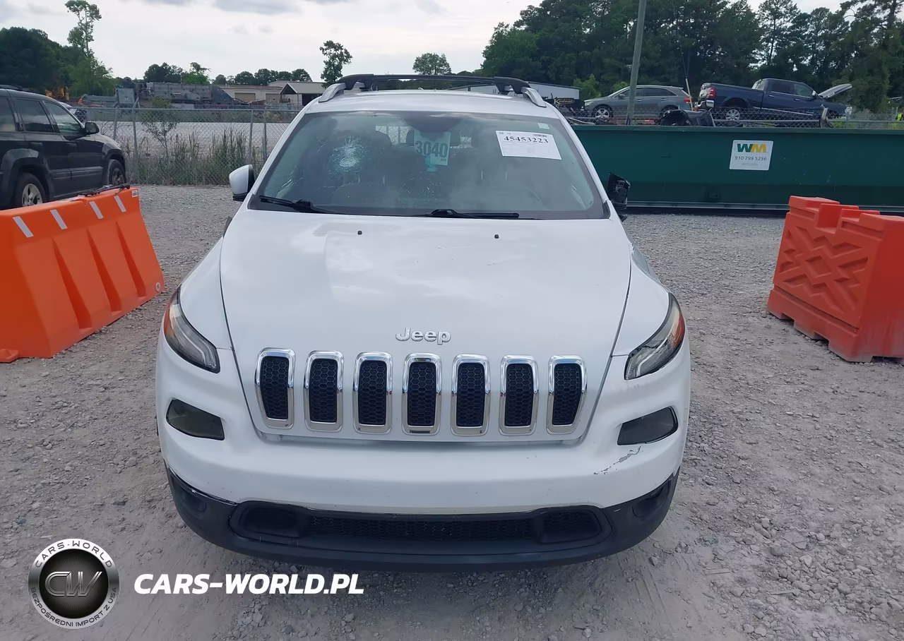 2018 Jeep Cherokee Latitude Fwd VIN:1C4PJLCB0JD612011 - 12