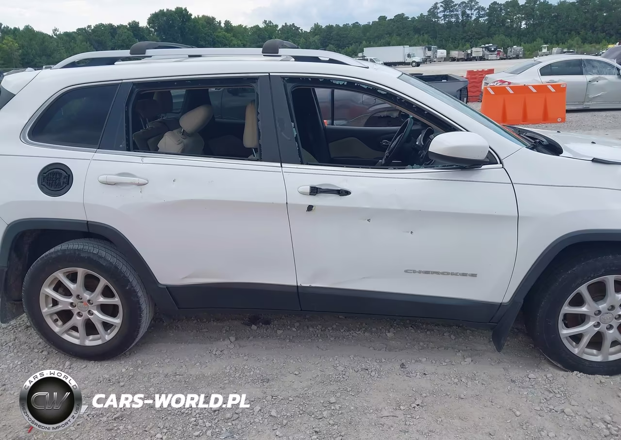 2018 Jeep Cherokee Latitude Fwd VIN:1C4PJLCB0JD612011 - 13