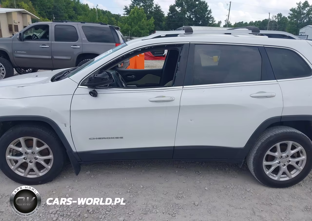 2018 Jeep Cherokee Latitude Fwd VIN:1C4PJLCB0JD612011 - 14