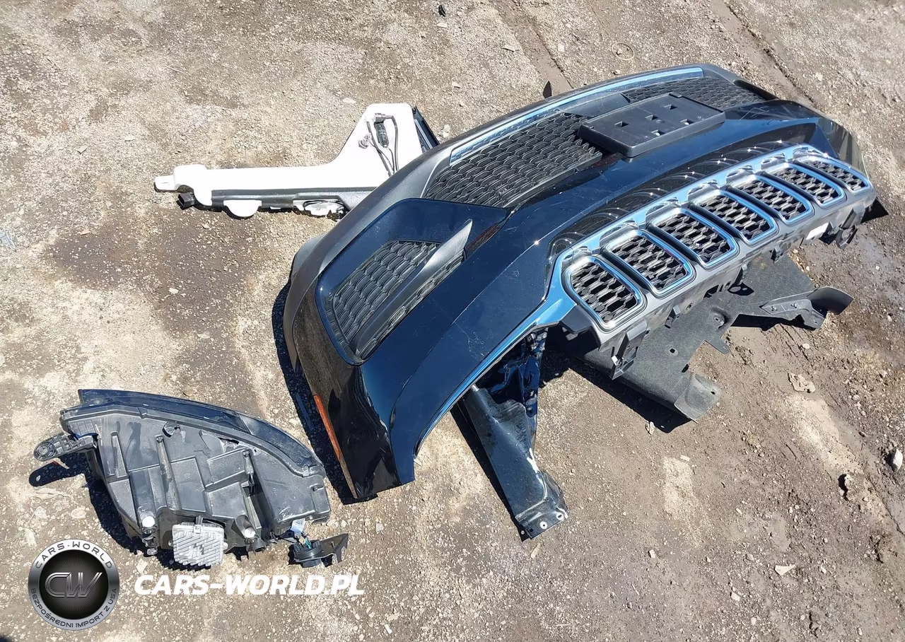 2025 Jeep Grand Cherokee Laredo X 4X4 VIN:1C4RJHAG5SC327431 - 12