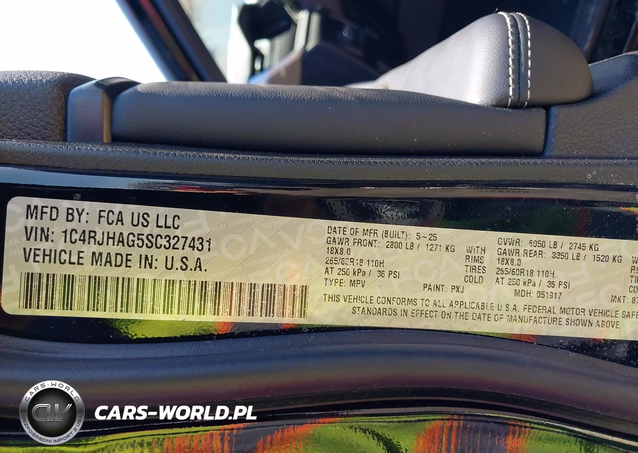 2025 Jeep Grand Cherokee Laredo X 4X4 VIN:1C4RJHAG5SC327431 - 9