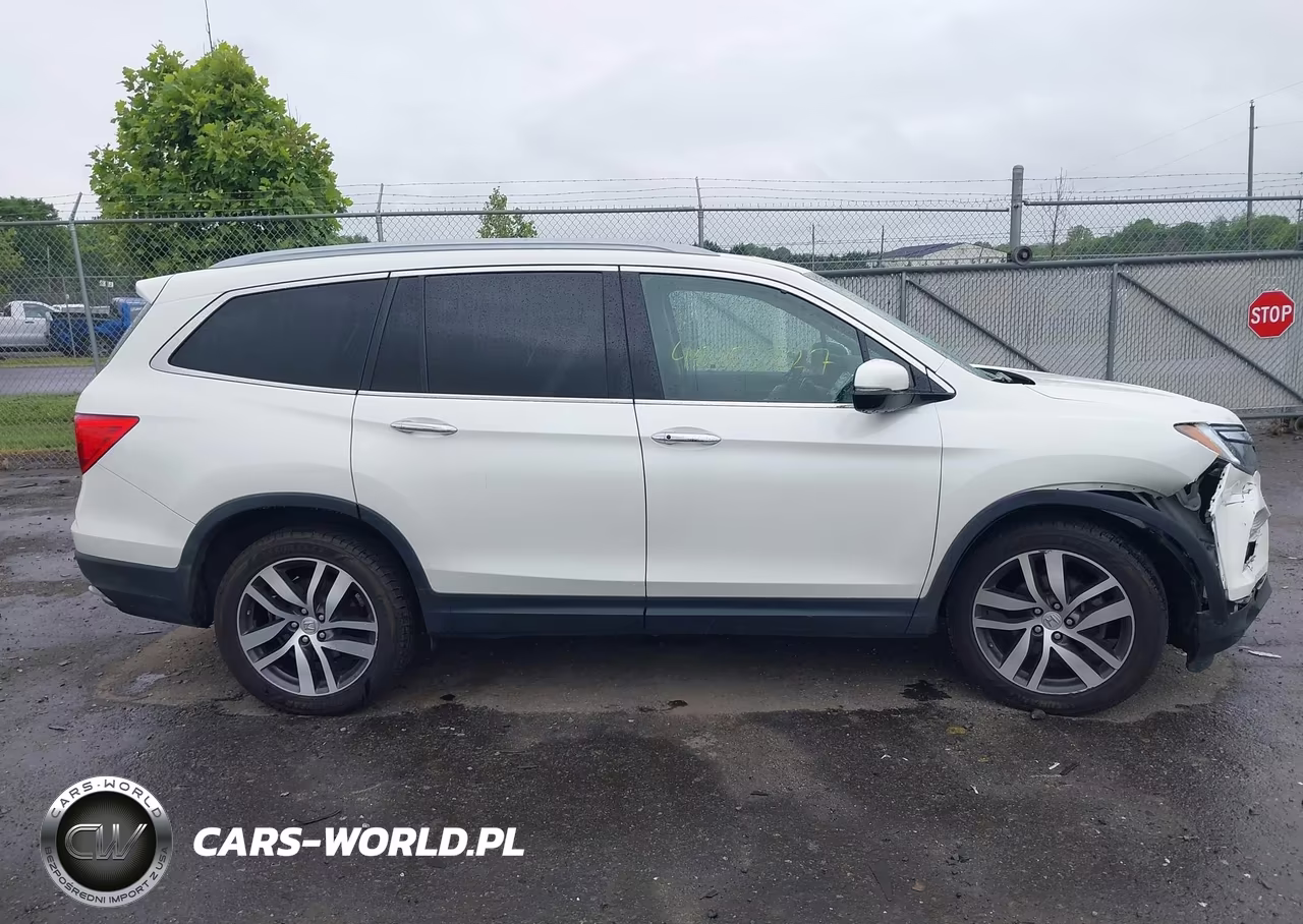 2017 Honda Pilot Elite VIN:5FNYF6H01HB050072 - 13