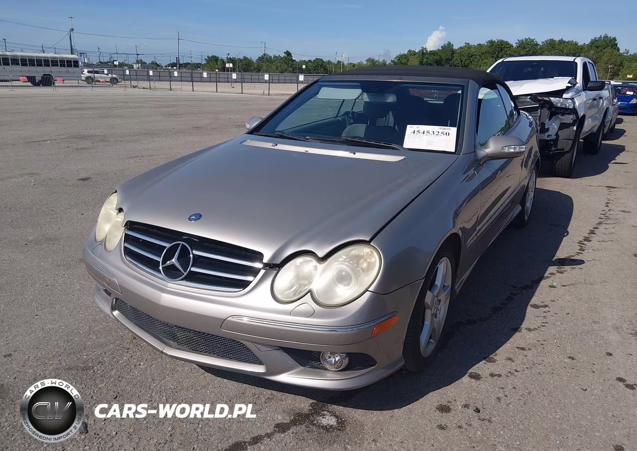 2007 Mercedes-Benz Clk 550 VIN:WDBTK72GX7T086175 - 2