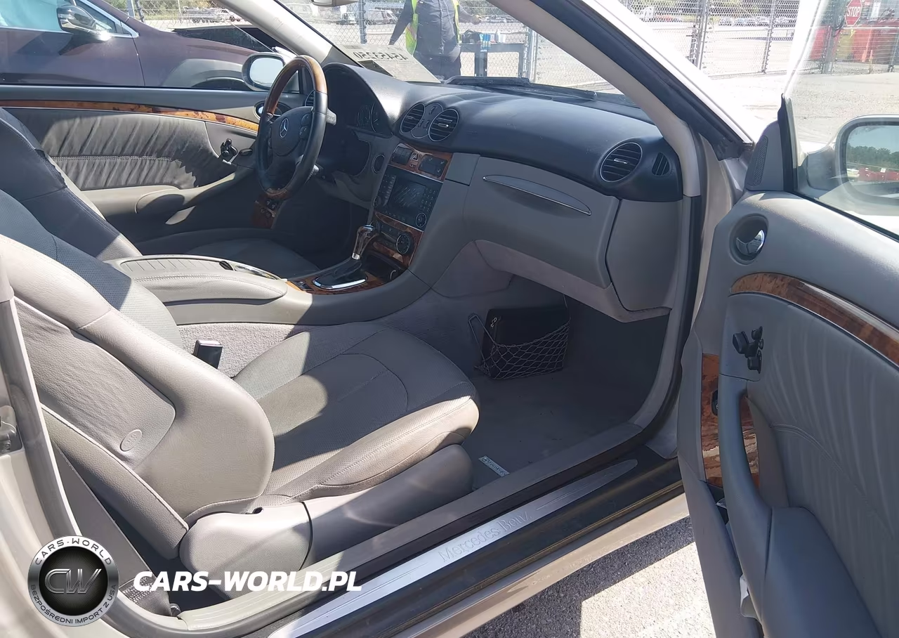 2007 Mercedes-Benz Clk 550 VIN:WDBTK72GX7T086175 - 5