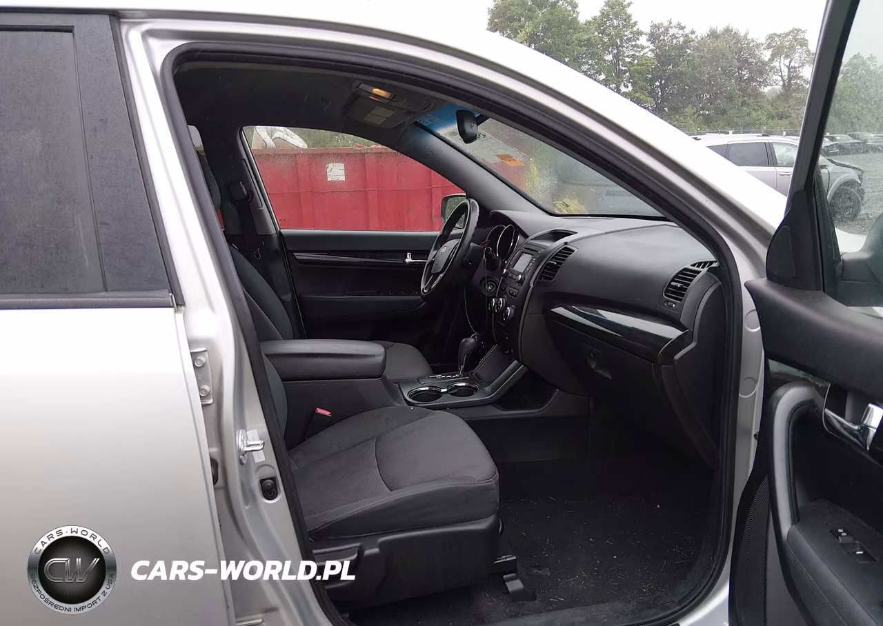 2013 Kia Sorento Lx VIN:5XYKT3A62DG394458 - 5