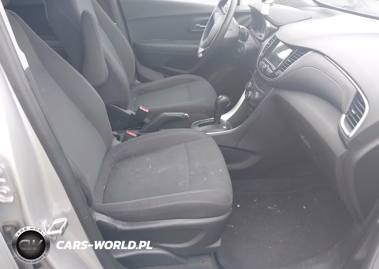 2019 Chevrolet Trax Ls VIN:3GNCJNSB8KL324669 - 5