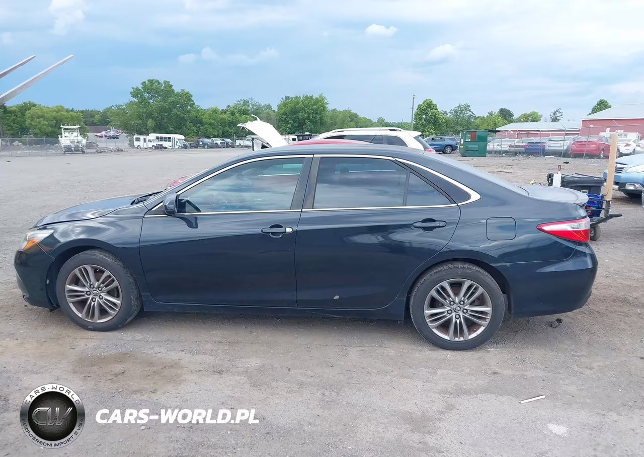 2015 Toyota Camry Se VIN:4T1BF1FK5FU052582 - 14