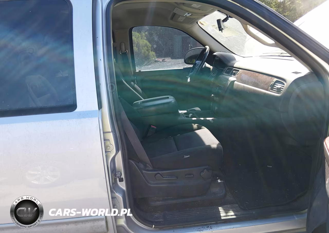 2012 Chevrolet Avalanche Ls VIN:3GNMCEE02CG163951 - 5
