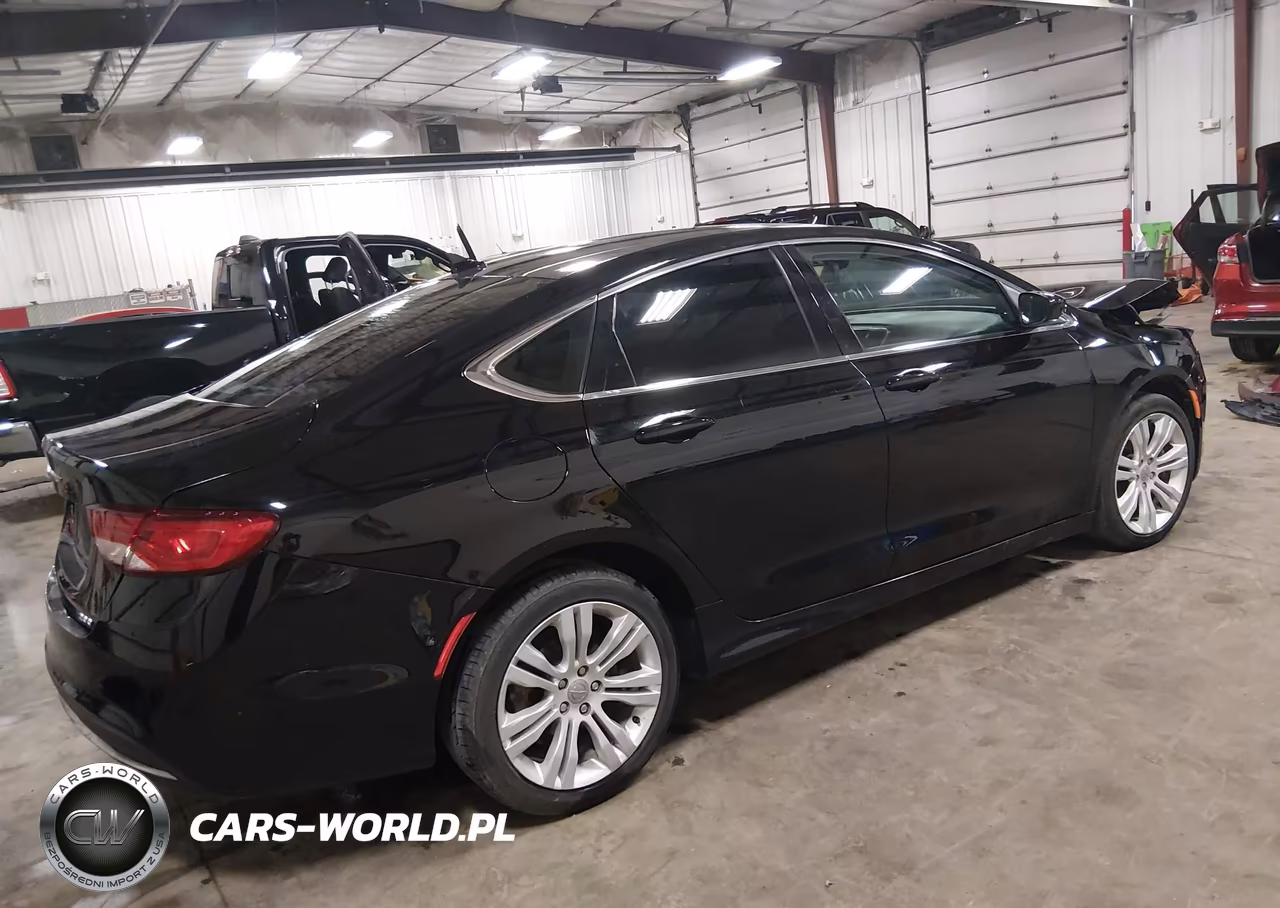 2016 Chrysler 200 Limited VIN:1C3CCCAB7GN116769 - 4