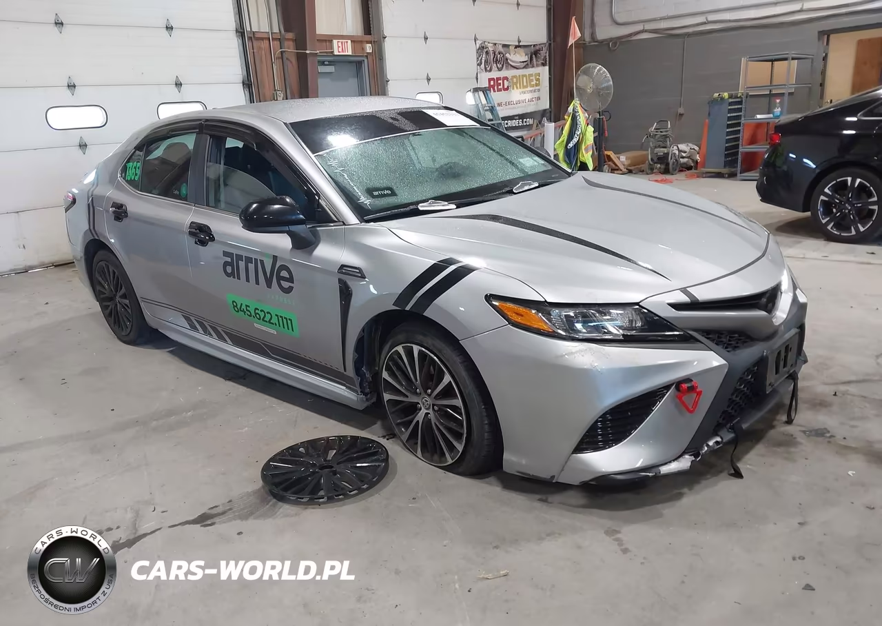2020 Toyota Camry Se – zdjęcie 1 z 16