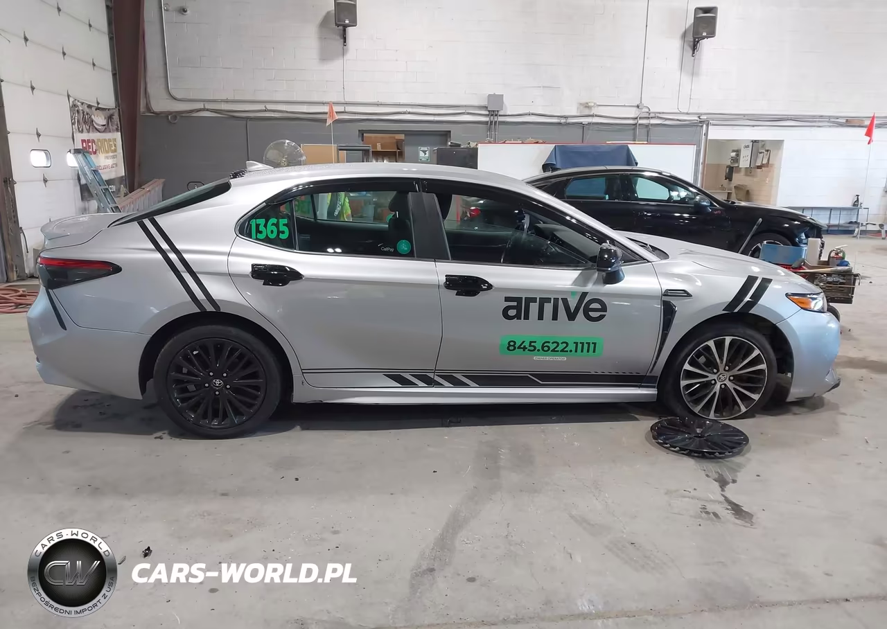 2020 Toyota Camry Se VIN:4T1G11AK8LU501311 - 13