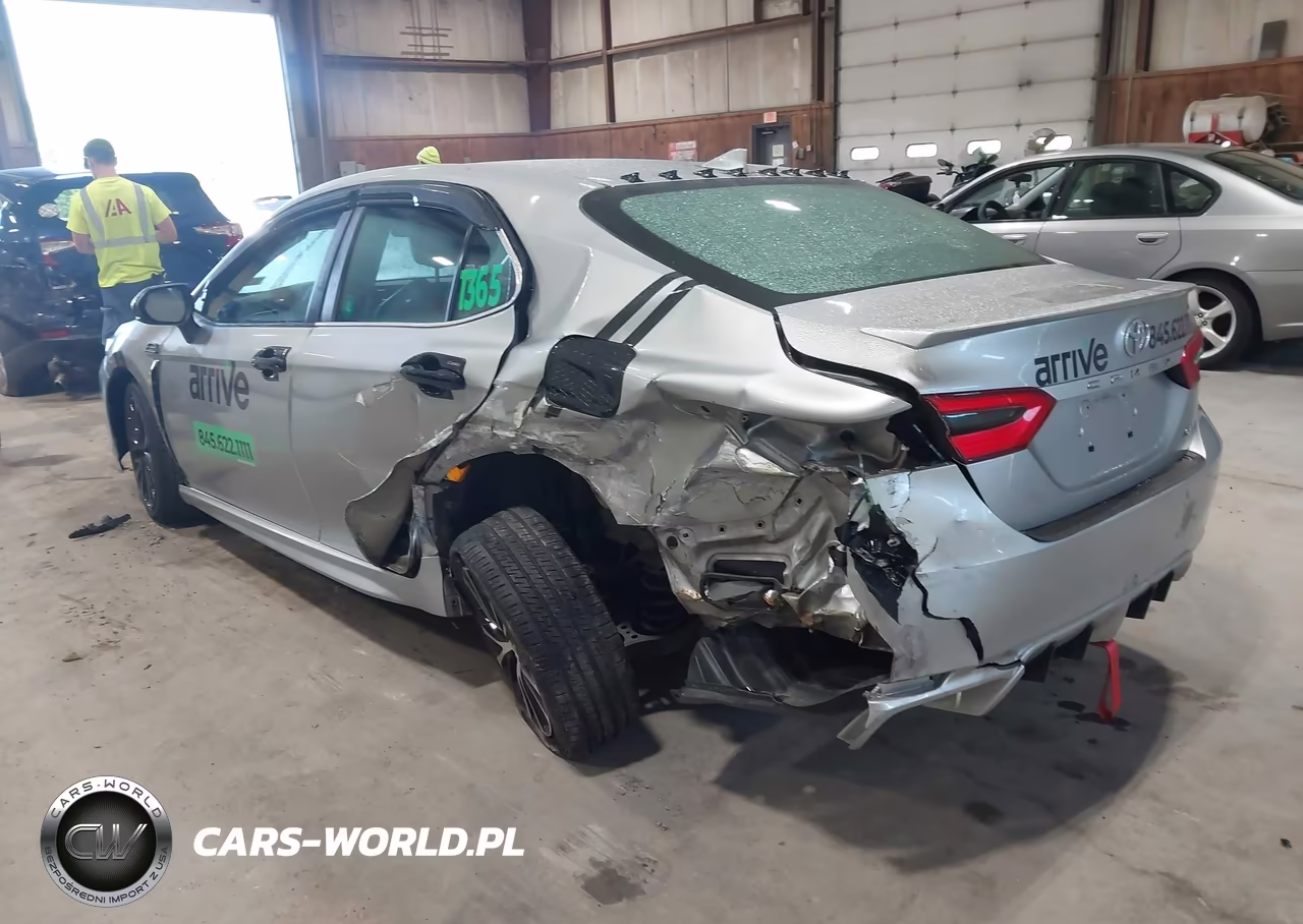 2020 Toyota Camry Se VIN:4T1G11AK8LU501311 - 3