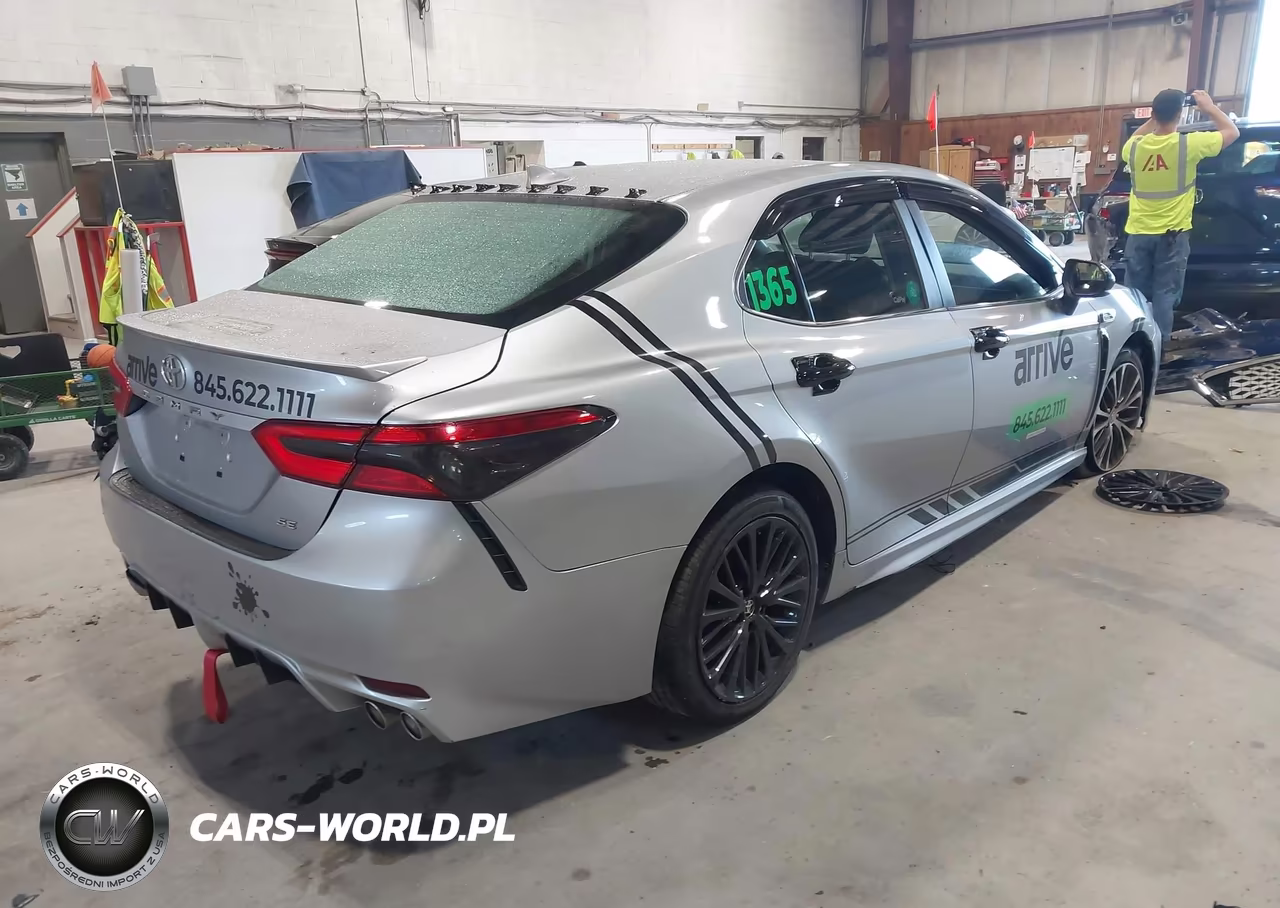 2020 Toyota Camry Se VIN:4T1G11AK8LU501311 - 4